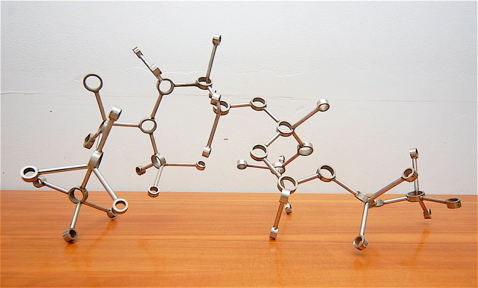 American Saunders Schultz Molecular Chain Metal Sculpture For Sale