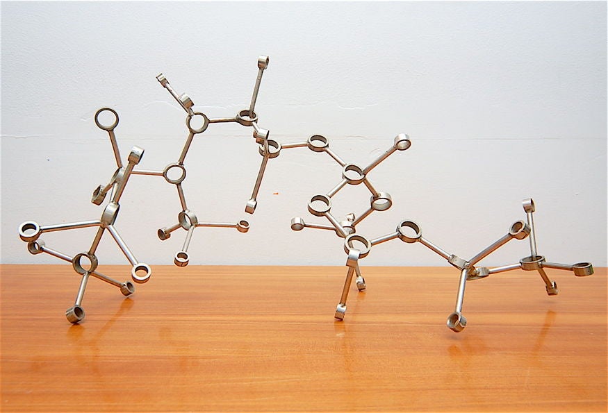 Saunders Schultz Molecular Chain Metal Sculpture For Sale 1