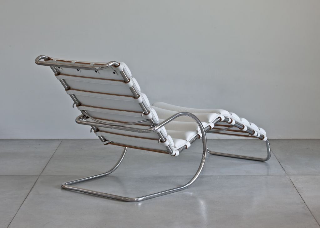 Mies van der Rohe MR Chaise Longue For Knoll In Excellent Condition In San Miguel Allende, GTO