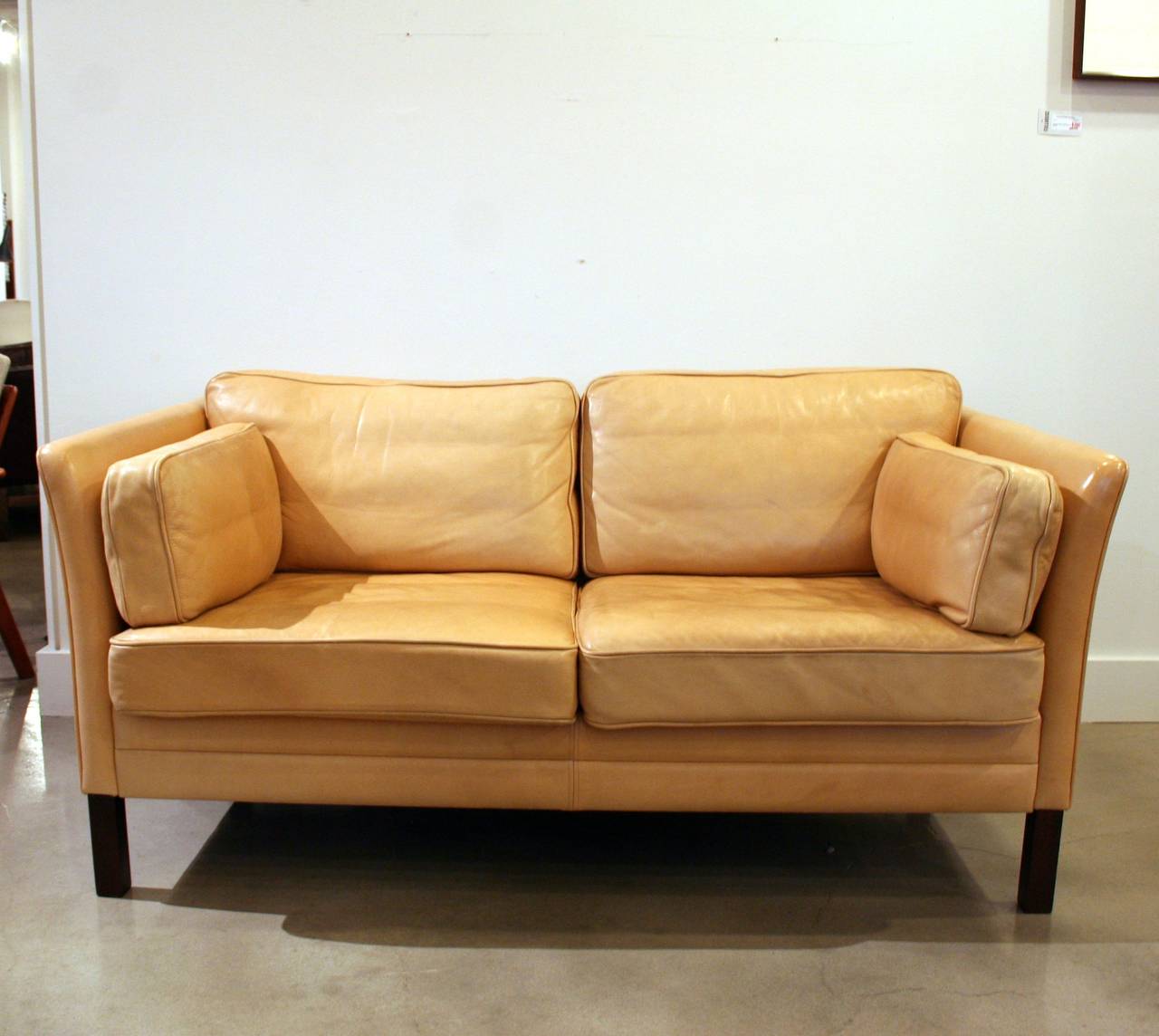 Favorite Honey Leather Sofa At39 Roccommunity