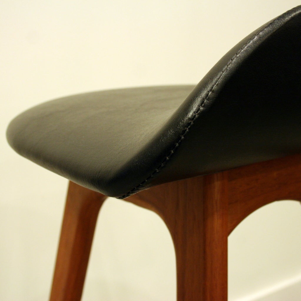 Vintage Teak Bar Stool by Erik Buck In Excellent Condition In Vancouver, BC
