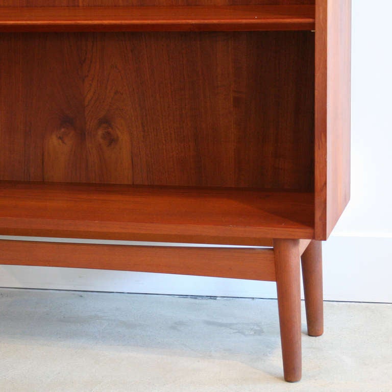 Vintage Teak Bookcase In Excellent Condition In Vancouver, BC
