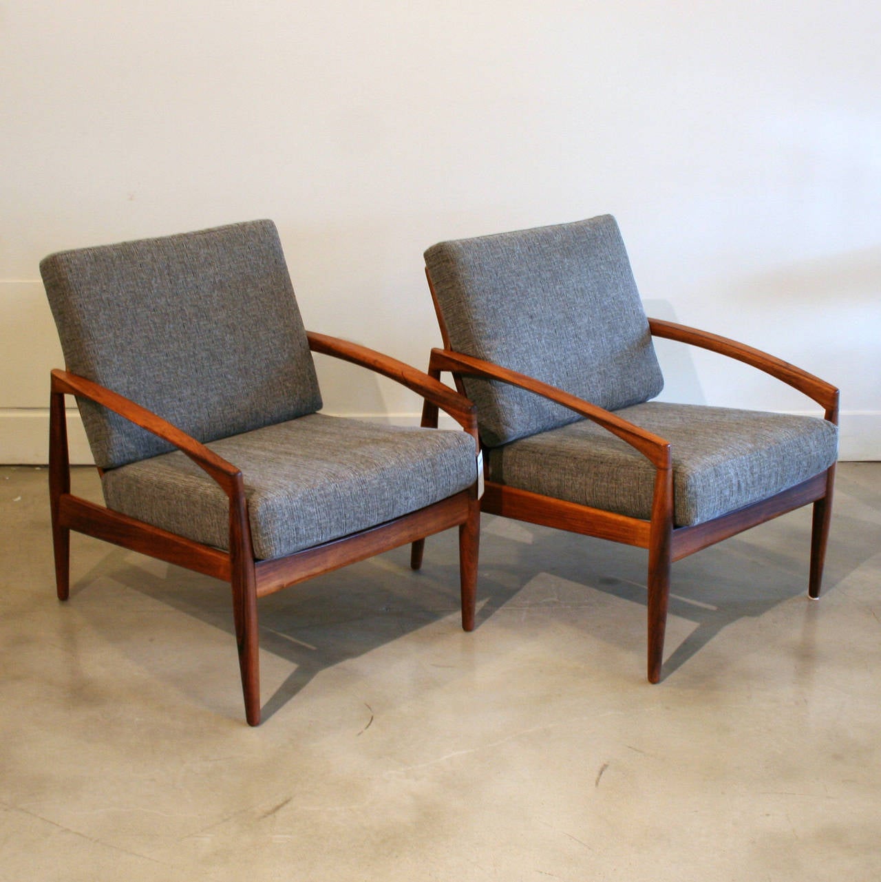 Mid-20th Century Vintage Rosewood Lounge Chair
