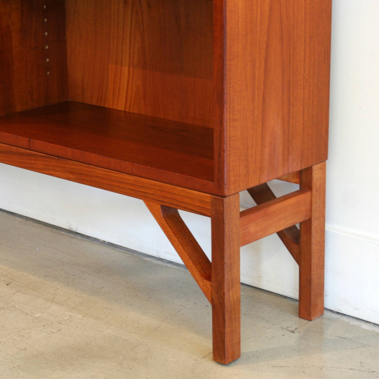 Vintage Danish Teak Bookcase In Excellent Condition In Vancouver, BC