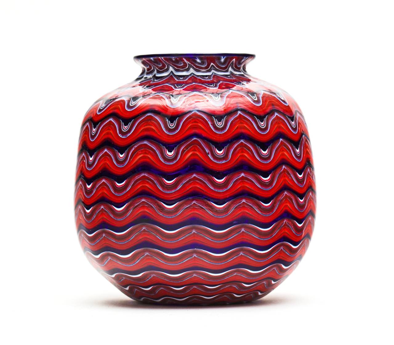 Superb European hand-painted red, white and cobalt blue Art Deco glass vase, unsigned, circa 1940s. A small gem beautifully executed.