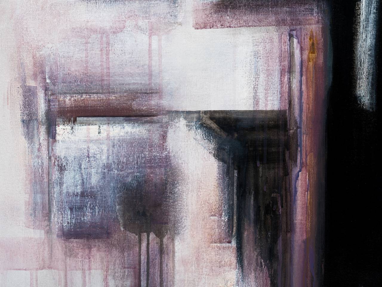 Conmovedora composición en blanco, negro y ciruela de la artista brasileña Ivanilde Brunow, 2015. Esta técnica mixta de acrílico y carboncillo sobre lienzo muestra una poderosa imagen abstracta de múltiples capas entrelazadas con fuertes