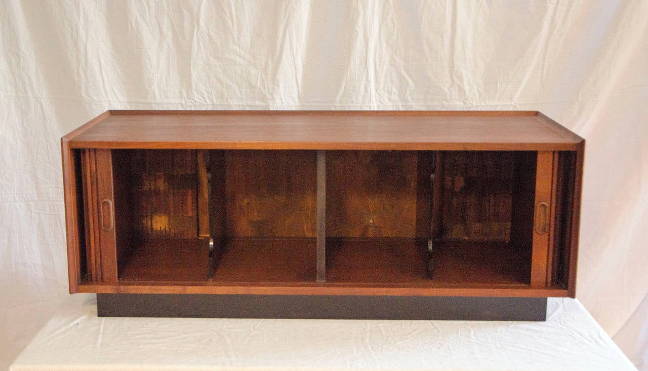 Mid Century Walnut Low Record Cabinet In Excellent Condition In Crockett, CA