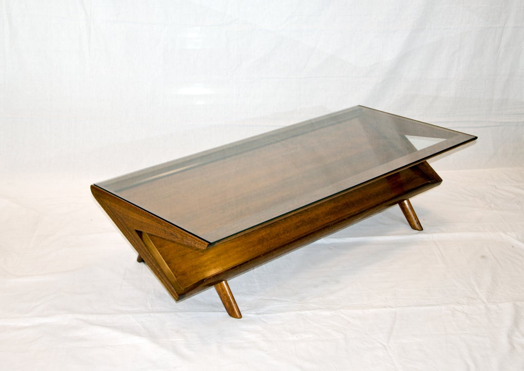 John Keal design for Brown Saltman coffeetable, allows viewing of magazines or your favorite books. Plenty of space for everything. Brown Saltman label intact. Matching end tables posted separately..