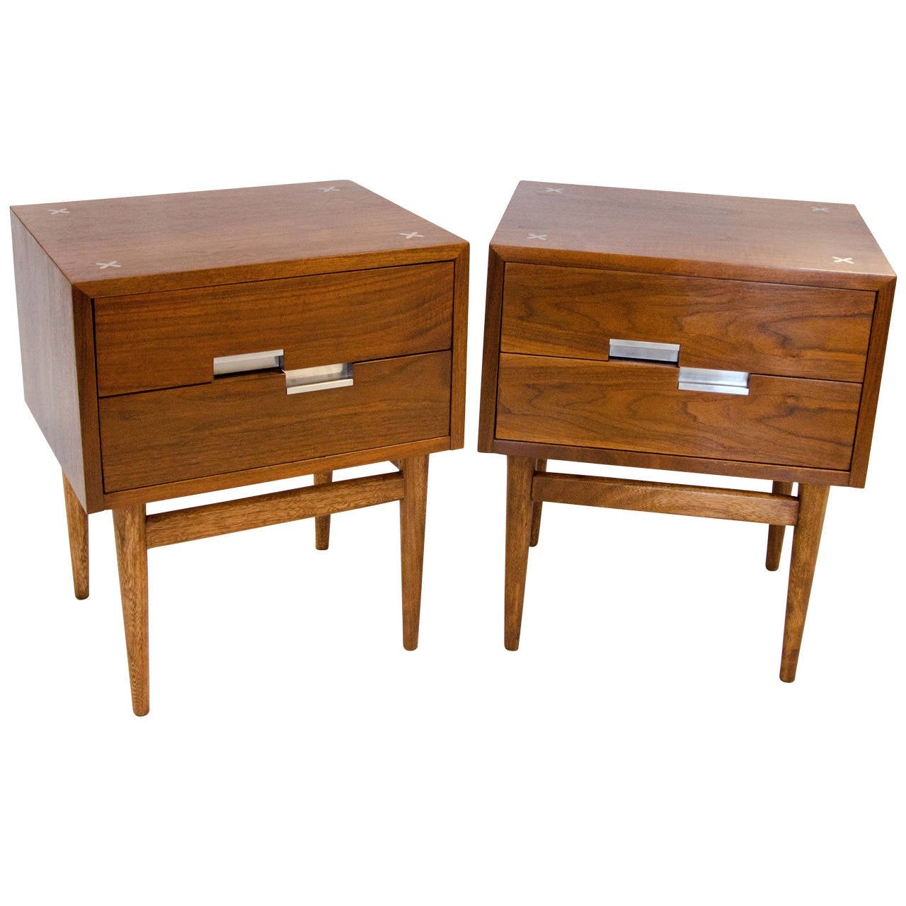MidCentury Pair of Walnut Night Stands, American of Martinsville at