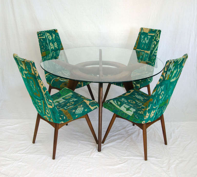 Very nice smaller dining set perfect for a breakfast area or smaller size dining area. Plenty of leg room. Retains original Craft Associates tag on chairs. Chairs shown with original upholstery but in need of reupholstery. 
 Chair dimensions are: