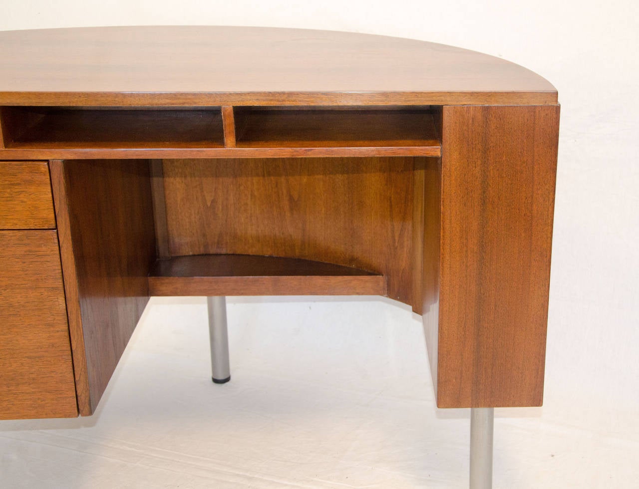 American Rare Art Deco Demilune Desk by Gilbert Rohde for Herman Miller