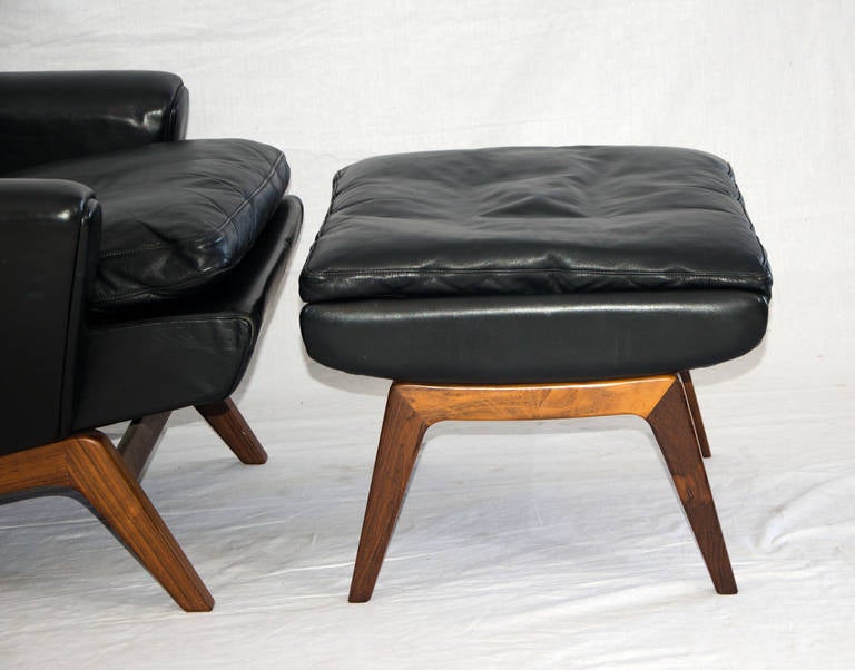 20th Century Mid Century Danish Leather Lounge Chair & Ottoman - George Thams