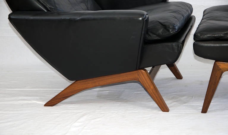 Mid Century Danish Leather Lounge Chair & Ottoman - George Thams 1