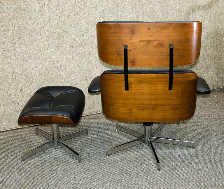 Mid-Century Modern Eams Style Lounge Chair And Ottoman - Plycraft