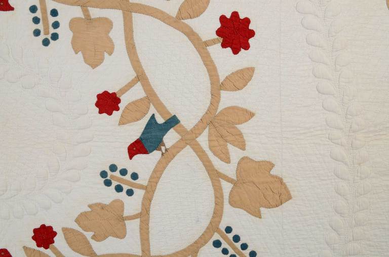American Appliqued Wreath Quilt with Birds and Trapunto