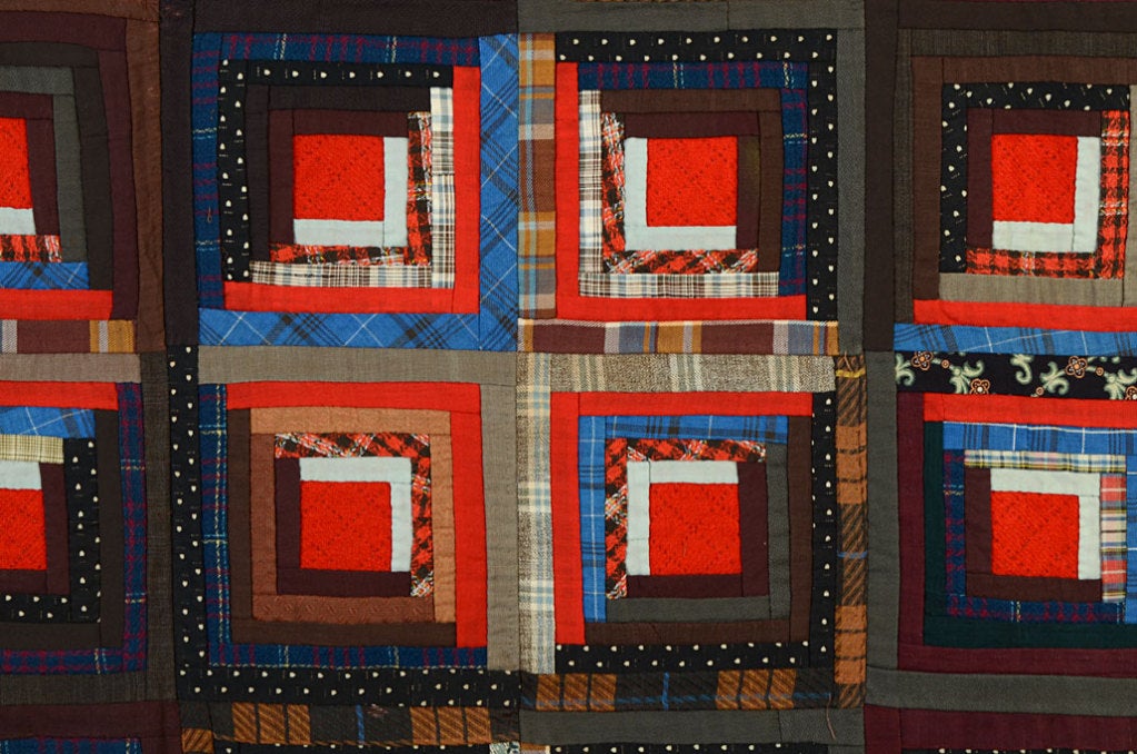 Light and Dark Log Cabin Quilt In Excellent Condition In Darnestown, MD