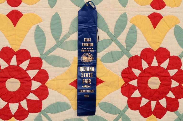American Blue Ribbon Winner  Floral Applique Quilt