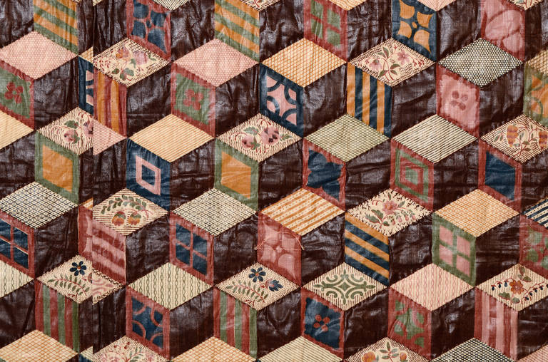 Tumbling Blocks Cheater's Cloth Quilt In Excellent Condition In Darnestown, MD