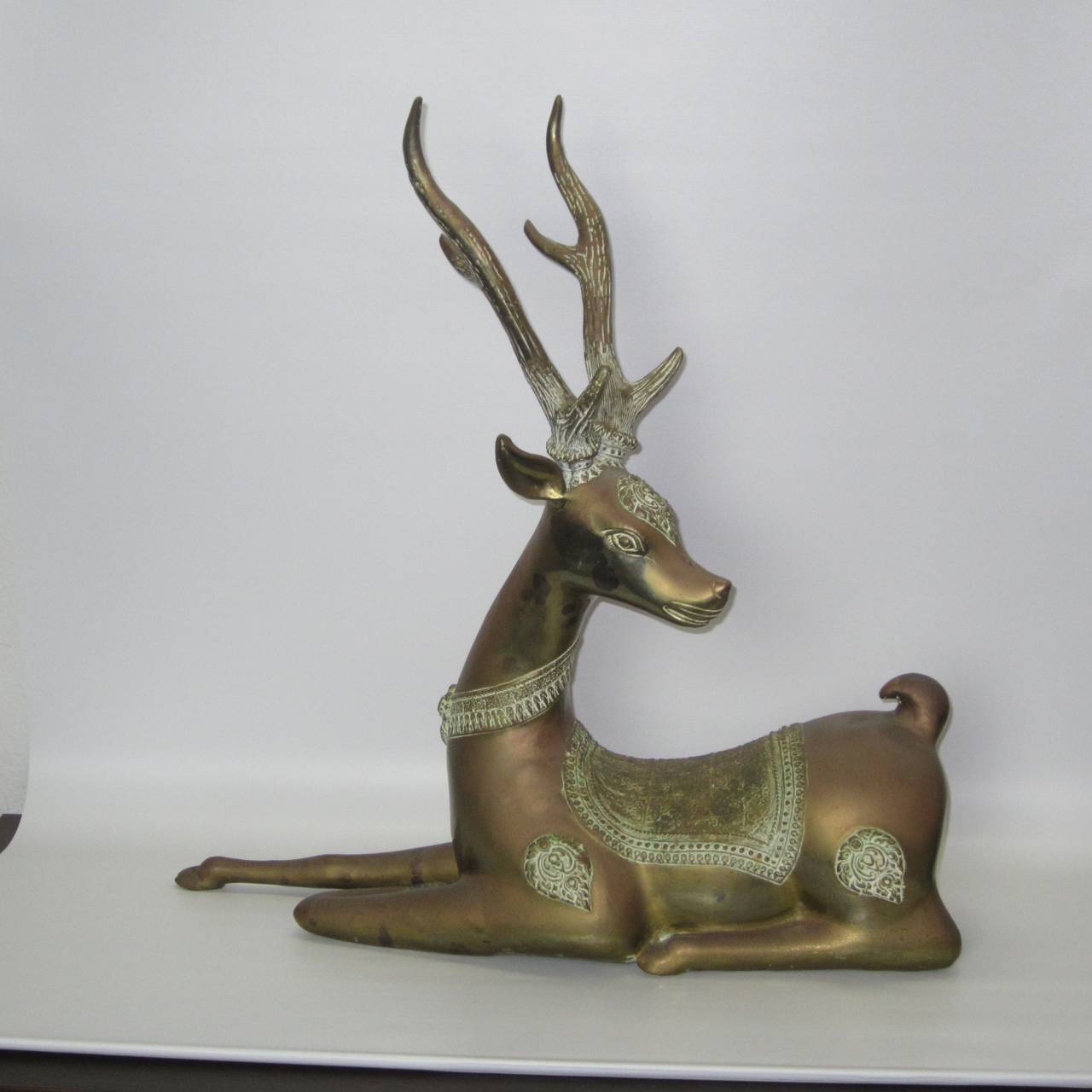 Resting Deer Sculpture in Metal For Sale 4