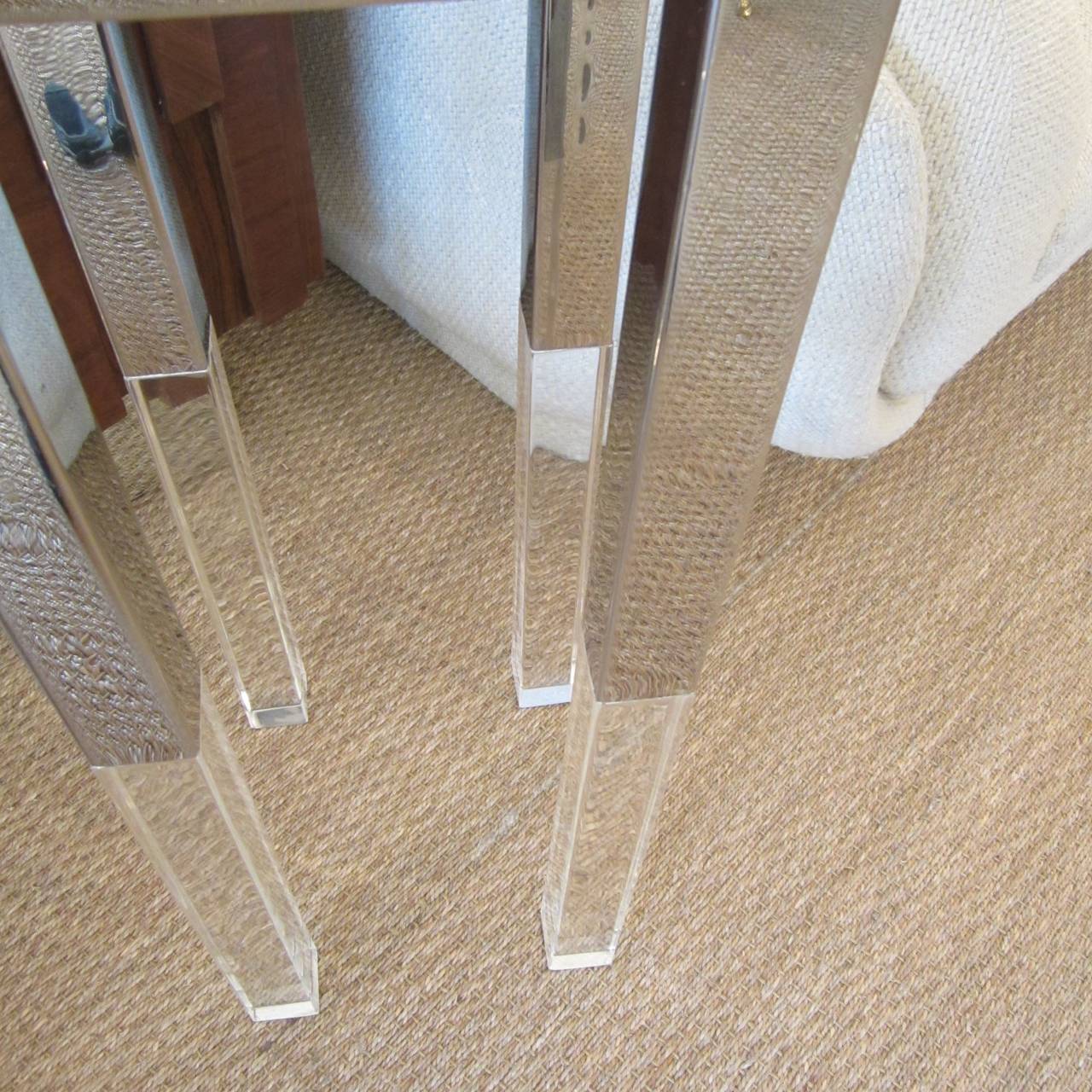 Polished Steel and Lucite Side Table in the Manner of Charles Hollis Jones In Good Condition For Sale In Miami, FL
