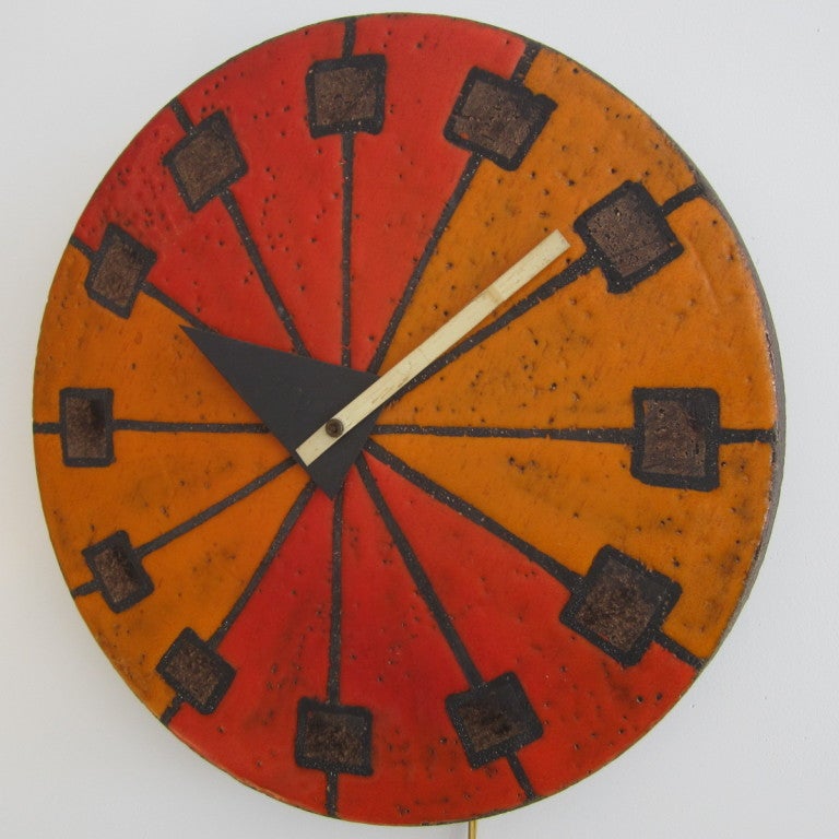 Modernist Ceramic Pottery Clock Designed by Aldo Londi In Good Condition For Sale In Miami, FL