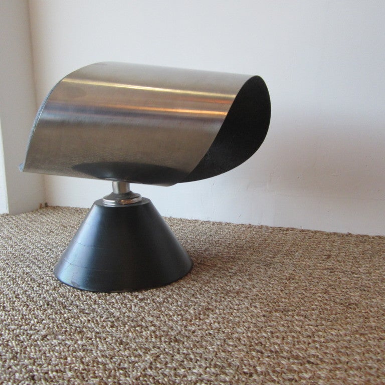 Strong Mixed Media Sculpture signed by Robert Edward Hamilton In Good Condition In Miami, FL