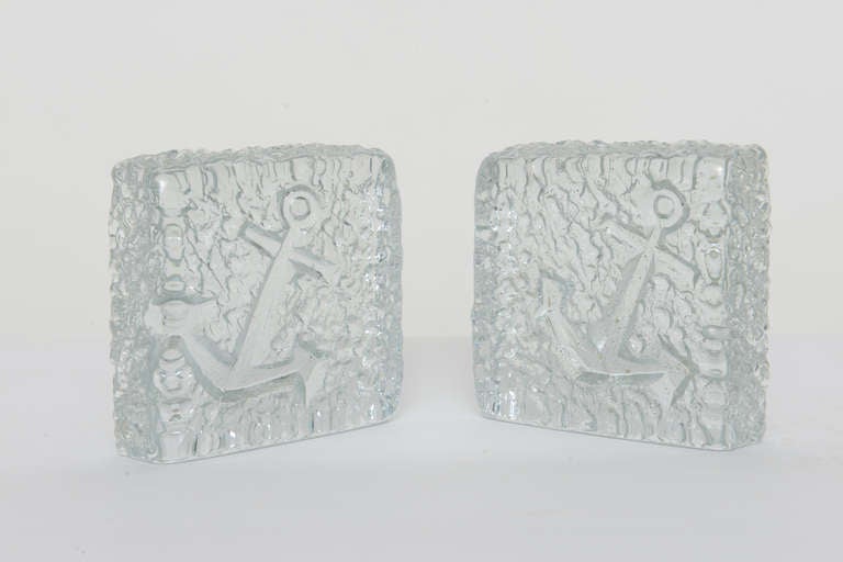 Nautical Textured Glass Bookends with Raised Anchors In Excellent Condition In Miami, FL
