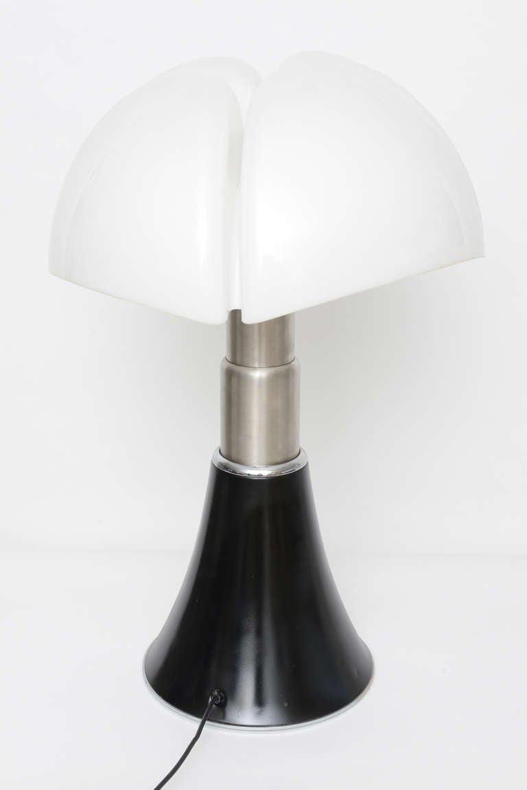 Italian Gae Aulenti Pipistrello 620 Acrylic & Steel Table Lamp
