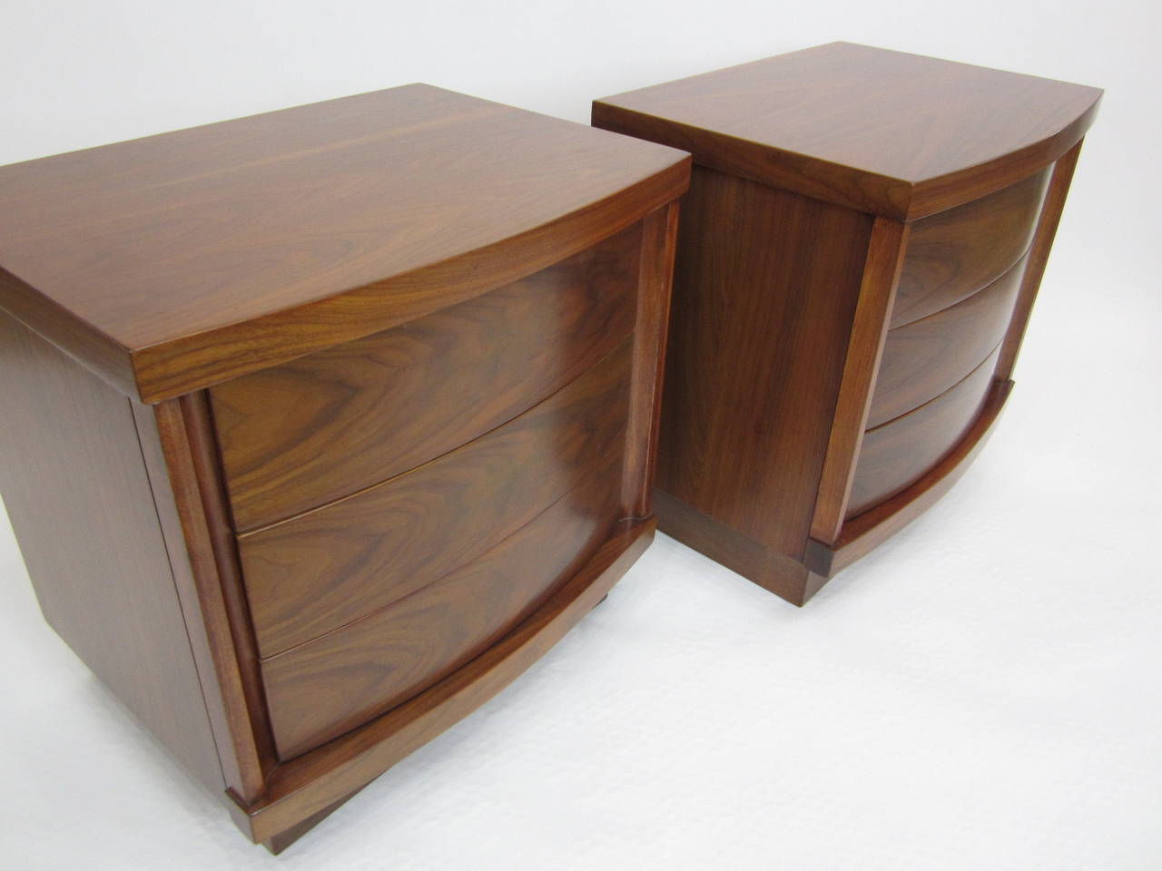 Pair of Walnut Side Tables with Curved Fronts 3