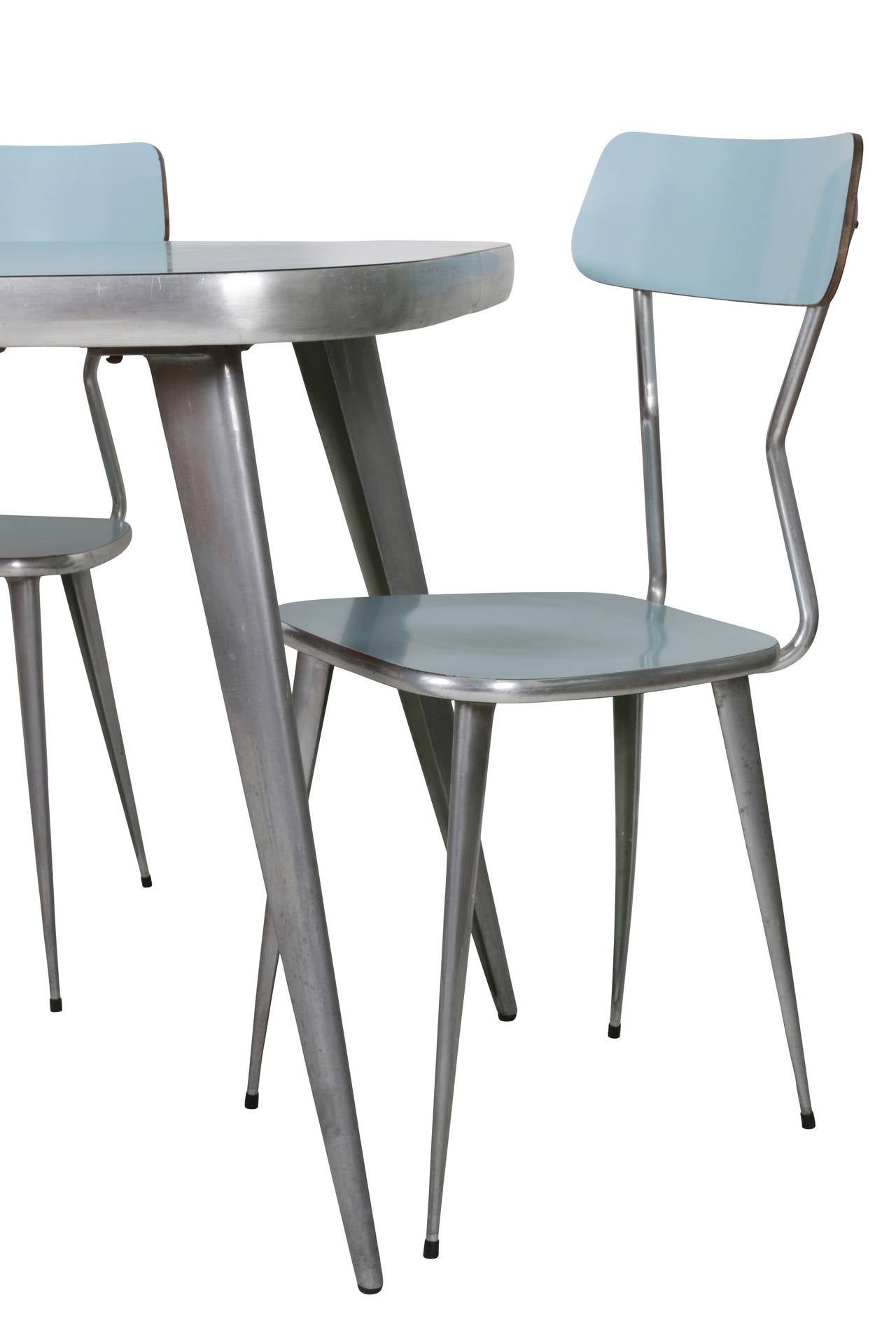 Ernest Race Aluminum and Powder Blue Laminate Dining Set In Good Condition For Sale In Miami, FL