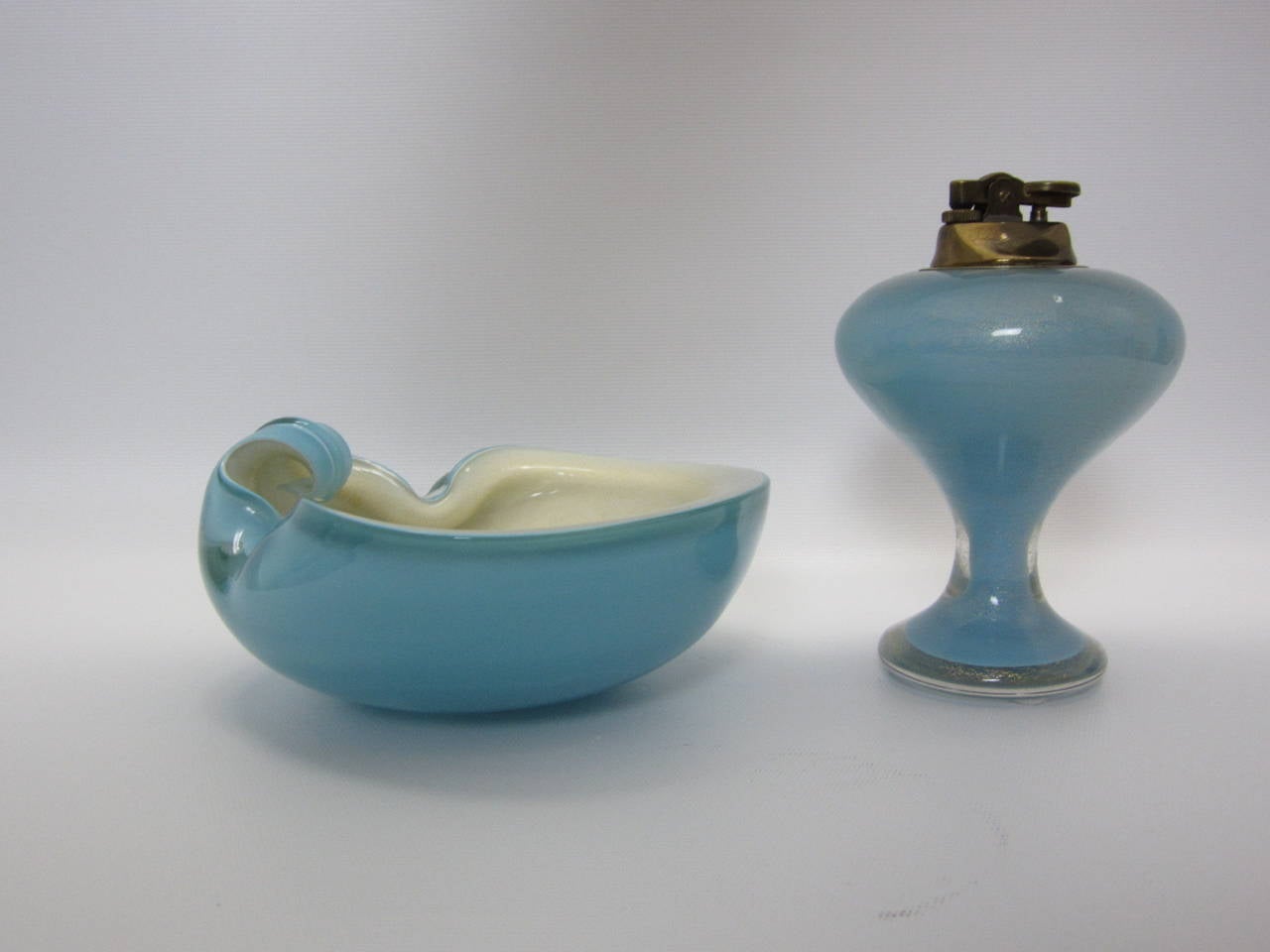 Mid-20th Century Alfredo Barbini Handblown Murano Glass Two Part Smoke Set For Sale