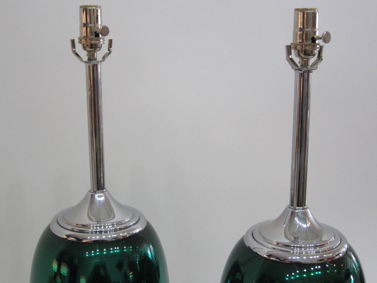 Pair of Green Mercury-Glass Lamps For Sale 2