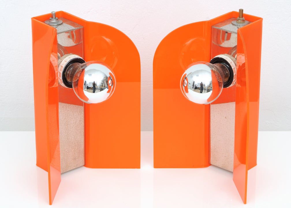 Mid-Century Modern Pair of Italian Acrylic Lamps ca. 1960s 