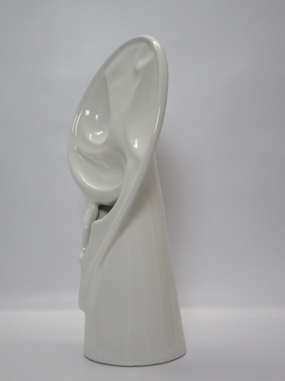 Porcelain Ear Vase by Raymor For Sale 1