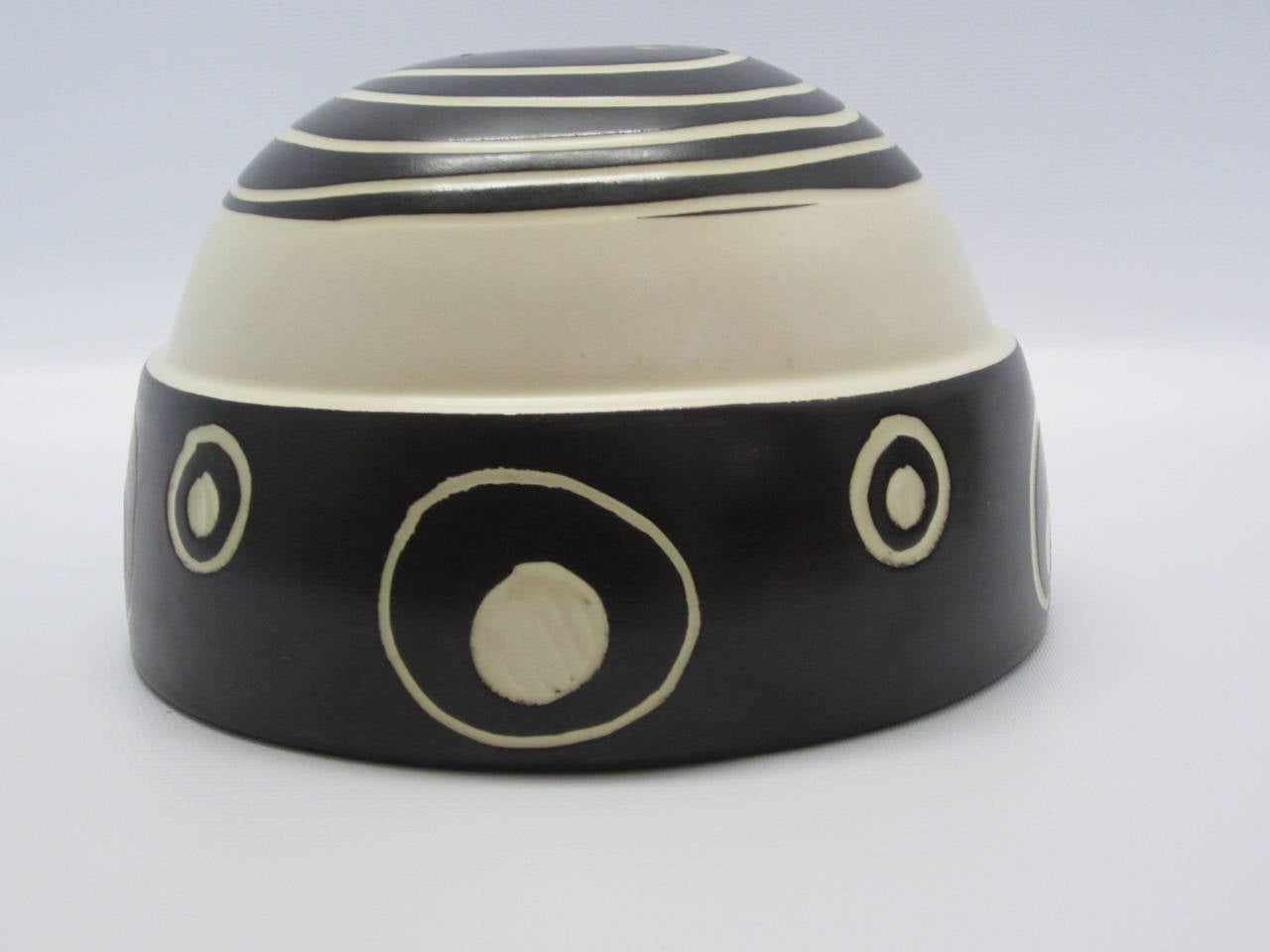 Black and White Ceramic Art Pottery Bowl by Ken Edwards 1