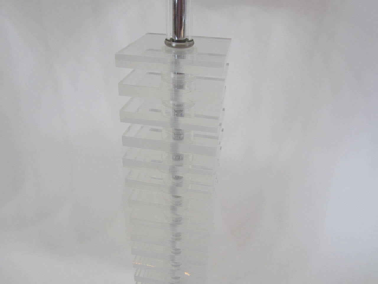 Tall Stacked Lucite Lamps with Raw Silk Shades  In Excellent Condition For Sale In Miami, FL