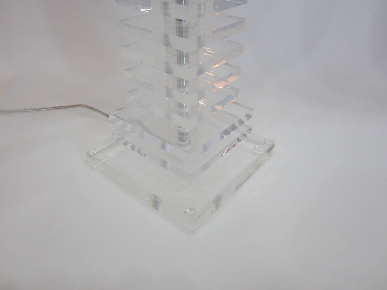 Tall Stacked Lucite Lamps with Raw Silk Shades  For Sale 2