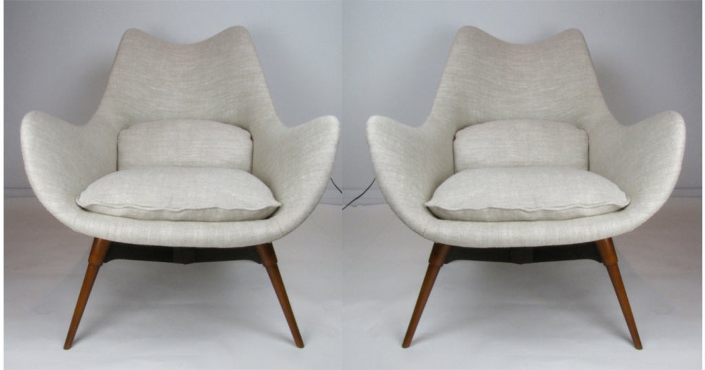 Pair of lounge chairs, model E2 