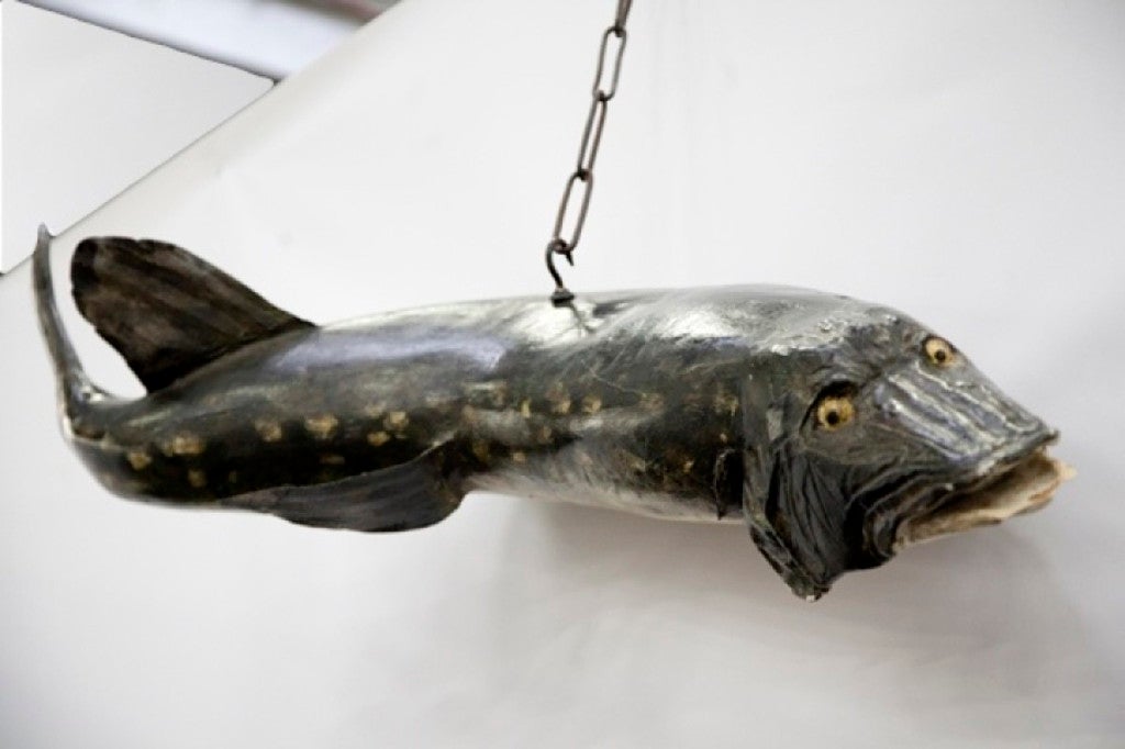 Rare big  carved solid painted wood hangin sign , depicting a Sturgeon  for fish market, the fins are made on tin