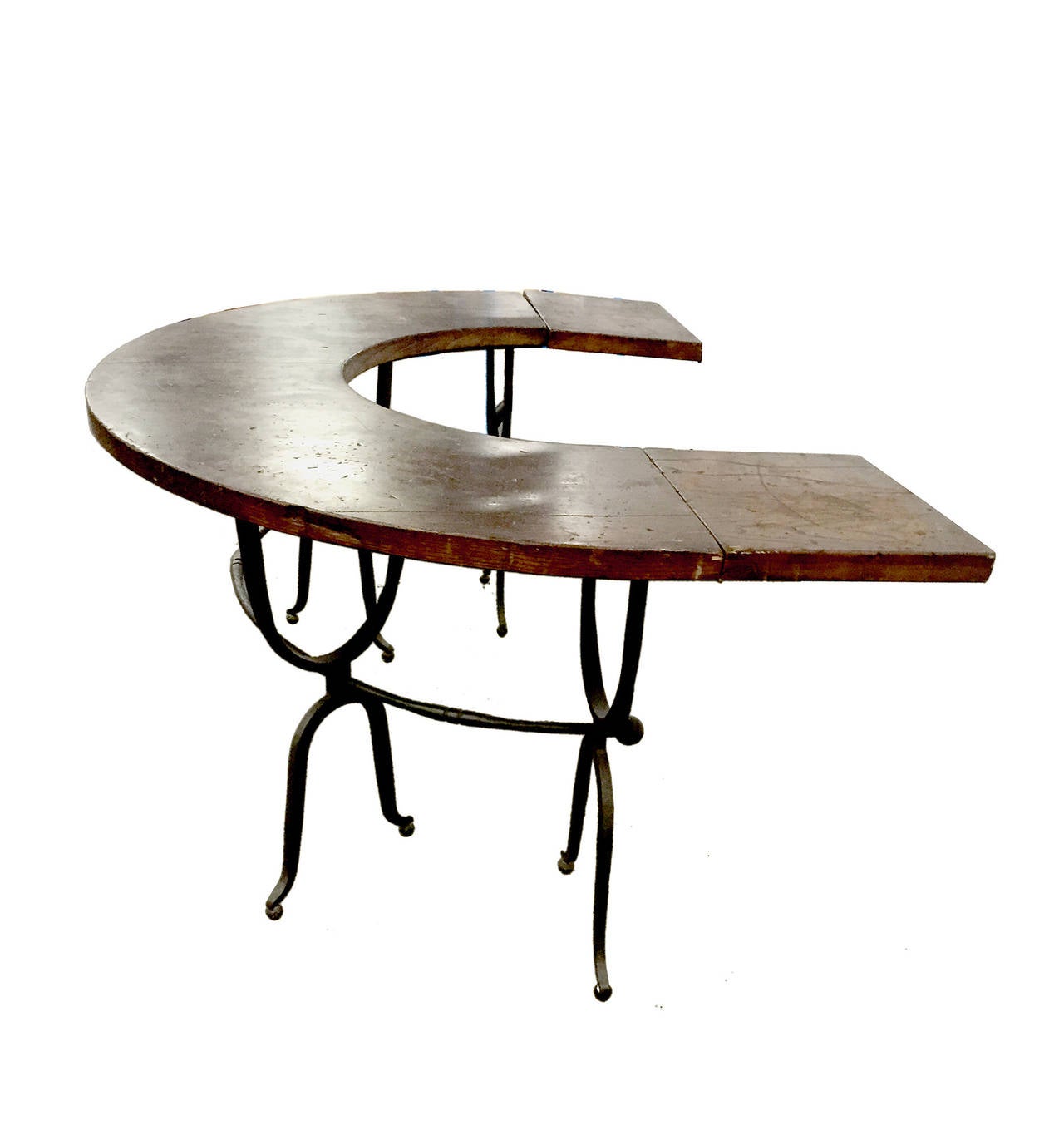 semi circular table