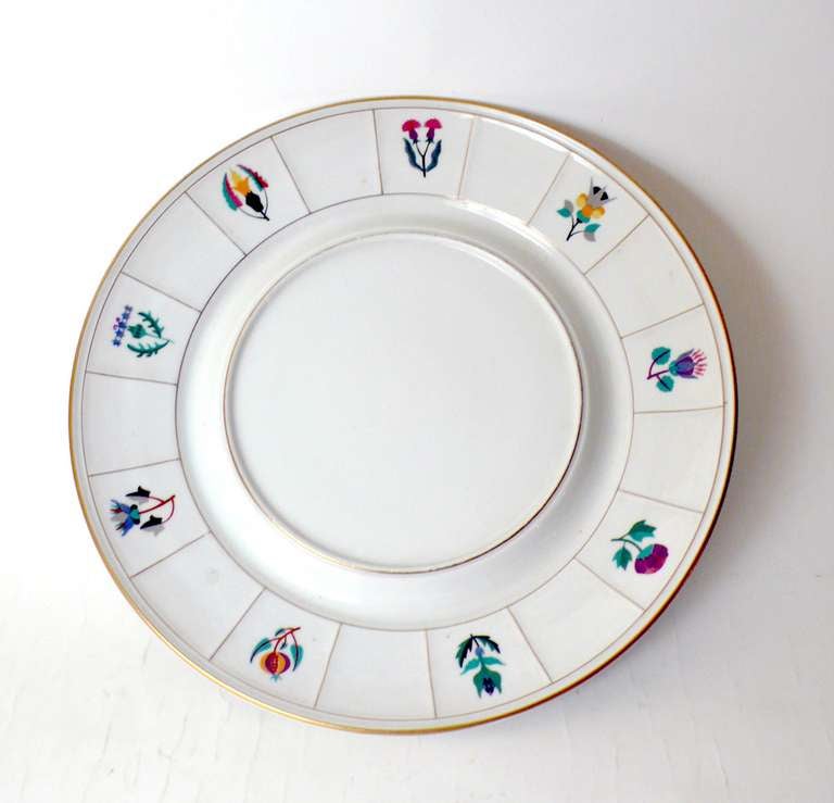 20ième siècle Un important ensemble de vaisselle en porcelaine Dagobert Peche Pirkenhammer. Autriche 1910.