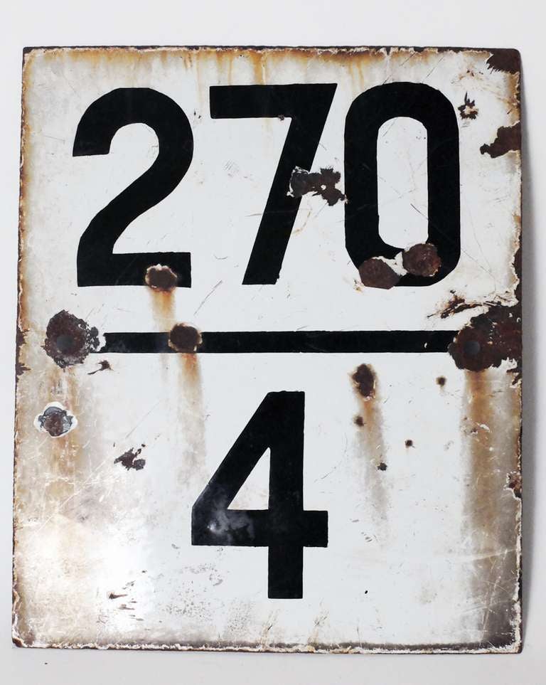 Set of 9 Metal and Porcelain Victorian Train Station Platform Sign In Good Condition In Milan, IT