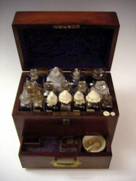 18th Century and Earlier A Complete Apothecary Traveling Set, England, 1790 ca.