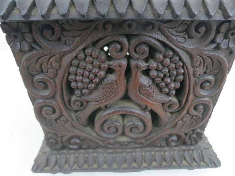 18th Century Carved Carriage Warmer, Freisland In Good Condition In North Egremont, MA