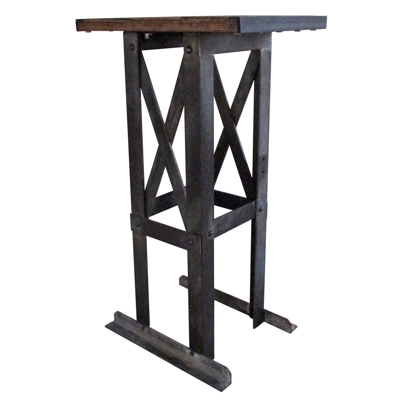 Industrial Pedestal