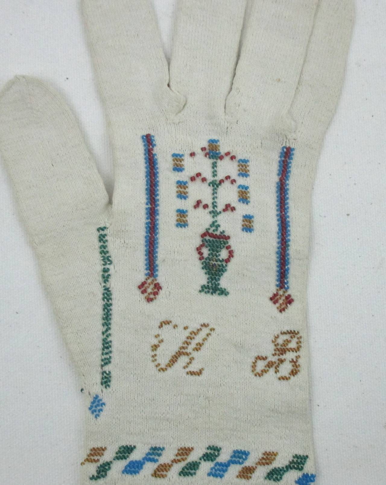Unusual Knitted and Beaded Woman's Glove In Good Condition For Sale In North Egremont, MA