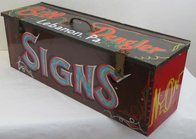 Sign Painter's Box In Excellent Condition In North Egremont, MA