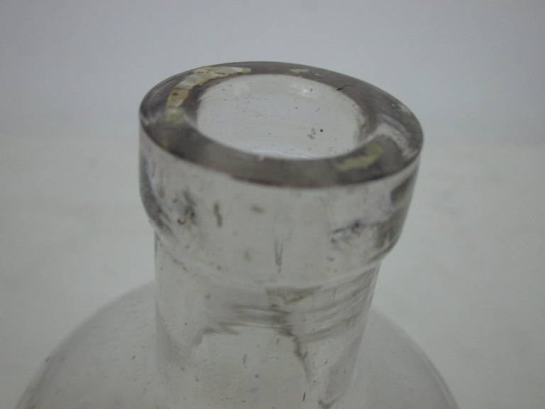 Miniatur-Stuhl in einer Flasche im Zustand „Gut“ in North Egremont, MA