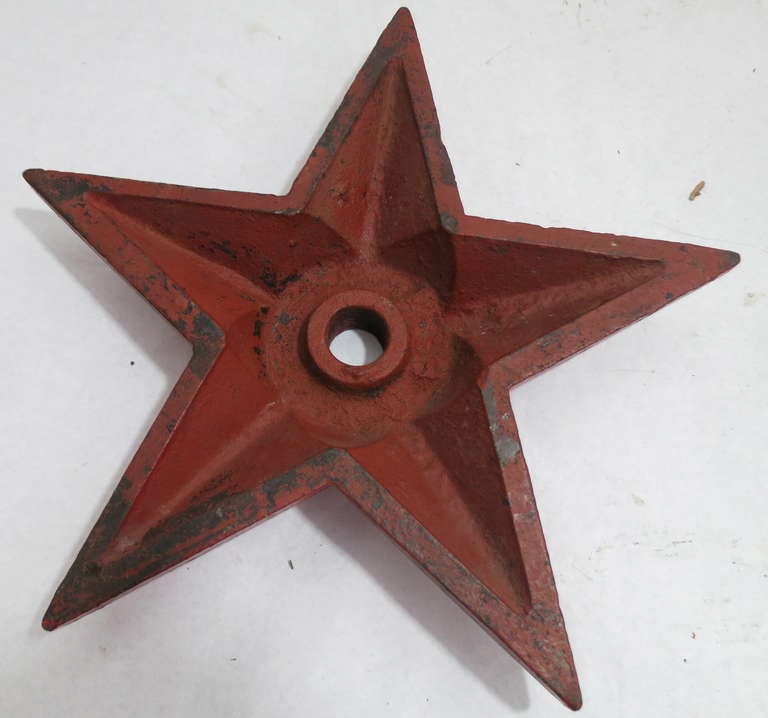 Architectural Star In Excellent Condition In North Egremont, MA