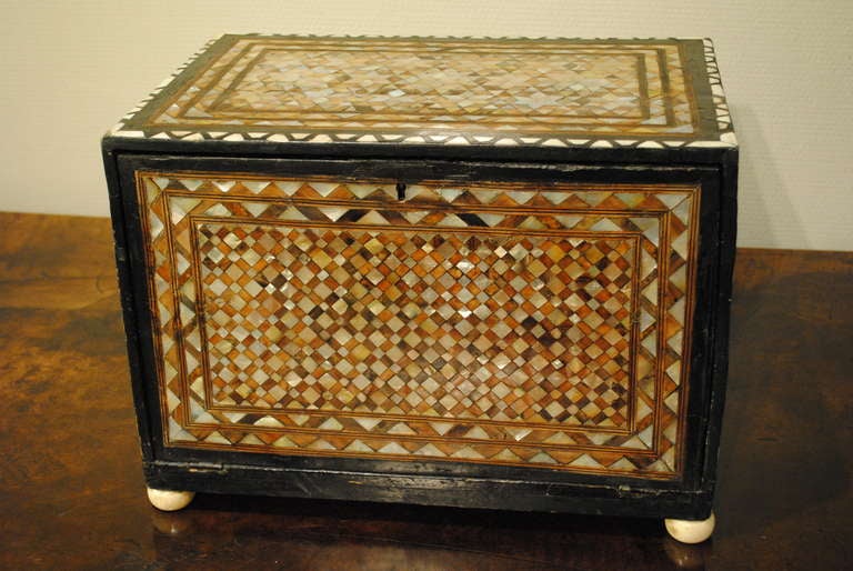 Rare Islamic Table Cabinet In Excellent Condition In Lincolnshire, GB